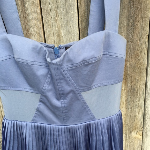 NWT Bebe Fit & Flare Dress Powder Blue M - Picture 6 of 15